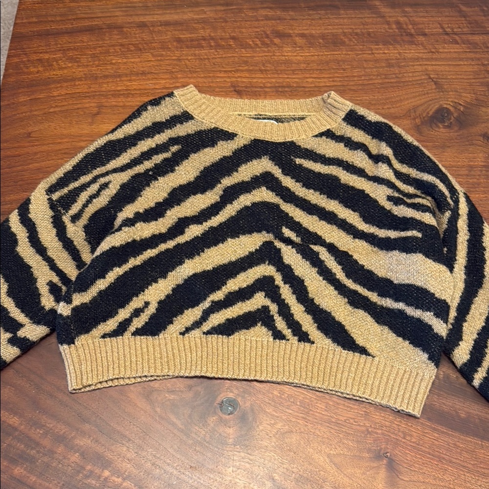 Tiger Print Crew Sweater AE
